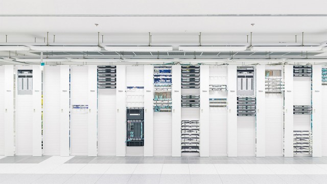 Internet Machine Shows the Physical World of the Internet Internet Machine Shows the Physical World of the Internet