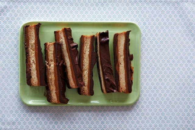 Weekend Recipe: Homemade Twix Bars Weekend Recipe: Homemade Twix Bars