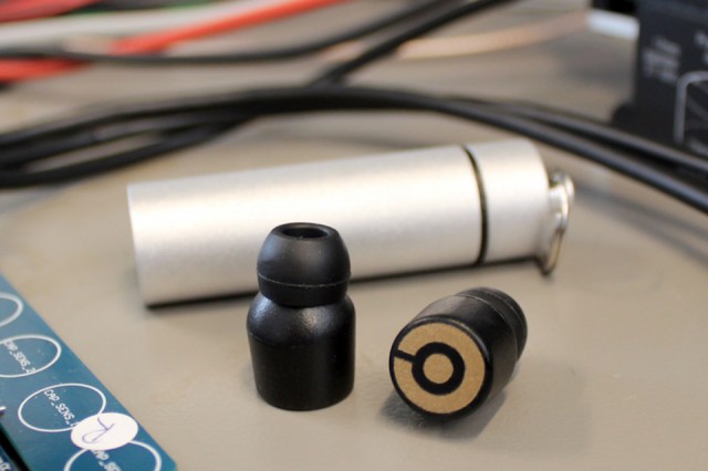 Earin are the World's Smallest Wireless Earbuds Earin are the World's Smallest Wireless Earbuds