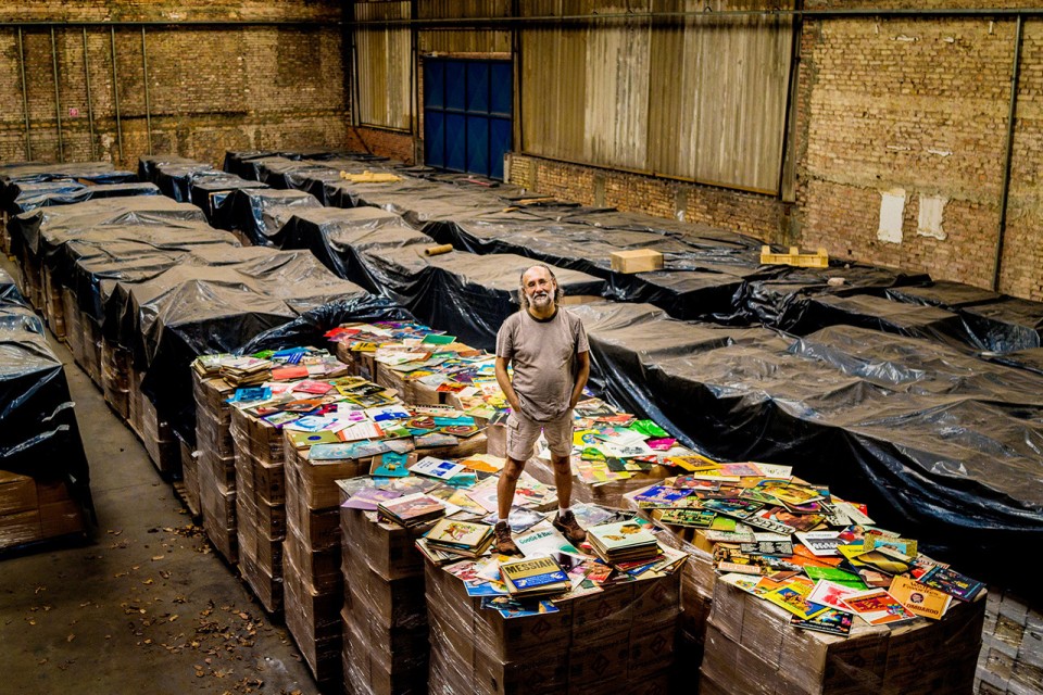 The World's Largest Vinyl Record Collection The World's Largest Vinyl Record Collection