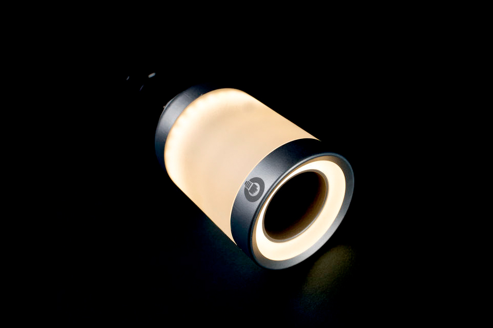 LightFreq Combines a Lightbulb and Speaker into One LightFreq Combines a Lightbulb and Speaker into One